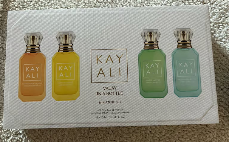 Kayali Vacay in a Bottle Miniature Set – Liquidifie